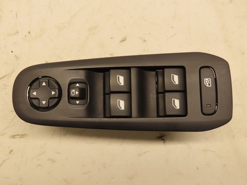 Commande lève-glace porte avant gauche Peugeot 308 II (LB_, LP_, LW_, LH_, L3_) 1.6 gti (l35gnh) (2015-2021)