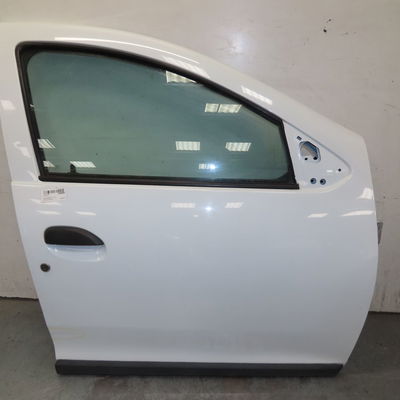 Porte avant droite Dacia SANDERO II 1.0 sce 75 (b8jc, b8jd) (2016)
