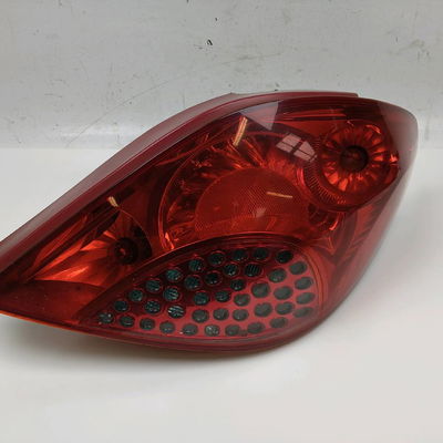 Feu arrière droit Peugeot 207-207 (WA_, WC_) 1.6 hdi (2006-2013) 5 portes