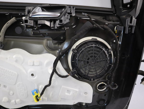 Porte avant gauche Peugeot 308 II (LB_, LP_, LW_, LH_, L3_) 1.6 hdi (2013-2021)