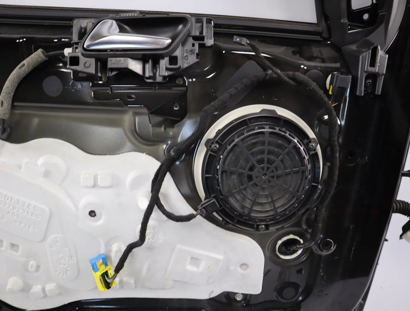Porte avant gauche Peugeot 308 II (LB_, LP_, LW_, LH_, L3_) 1.6 hdi (2013-2021)
