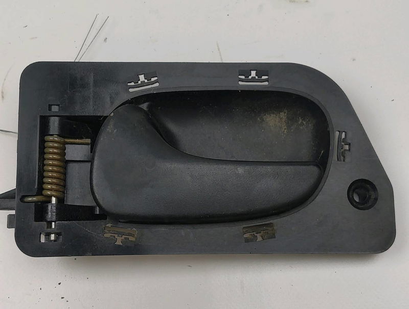 Poignee int porte avg Renault LAGUNA I (B56_, 556_) 2.2 d (b56f-2) (1993-2001)