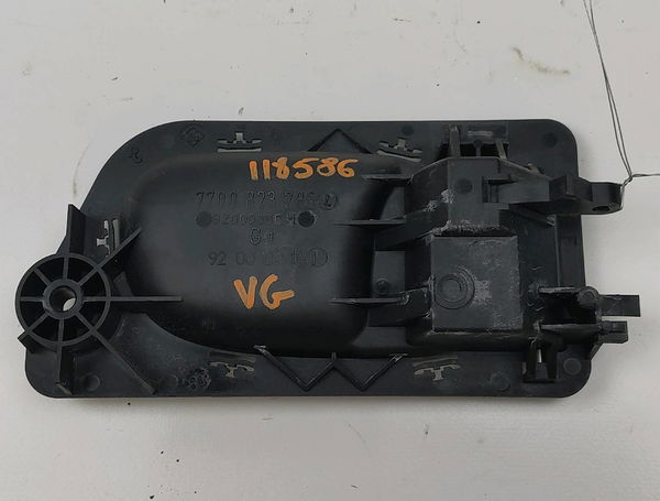 Poignee int porte avg Renault LAGUNA I (B56_, 556_) 2.2 d (b56f-2) (1993-2001)