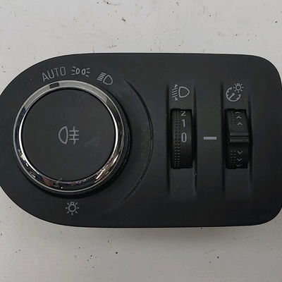 Commande eclairage Opel CORSA F 1.2 (68) (2019)
