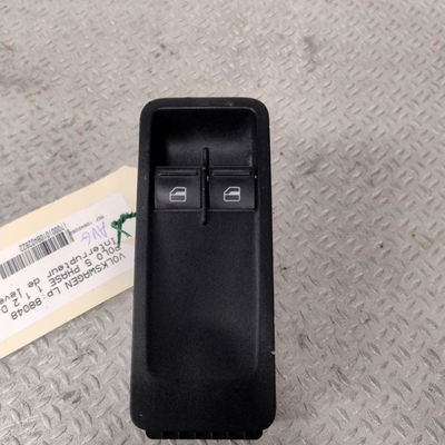 Commande lève-glace porte avant gauche Volkswagen POLO V (6R1, 6C1) 1.2 tdi (2009) 5 portes