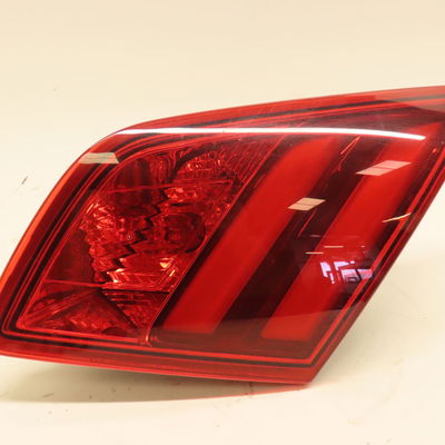 Feu arrière intérieur droit Peugeot 308 II (LB_, LP_, LW_, LH_, L3_) 1.6 gti (l35gnh) (2015-2021)