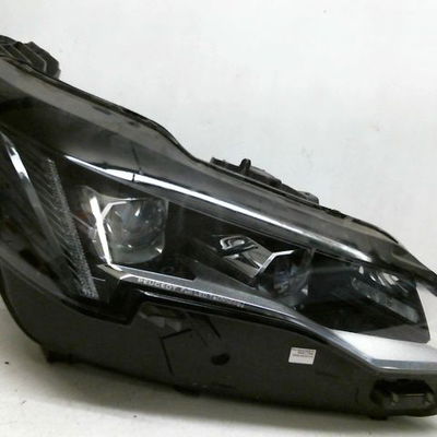 Phare droit Peugeot 3008 SUV (MC_, MR_, MJ_, M4_) 1.2 hybrid 136 (mrhpye) (2023)