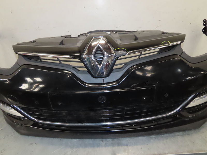 Pare-choc avant Renault MEGANE IV 3-5 portes (B9A-M-N_) 1.5 dci 110 (b9a3) (2015)