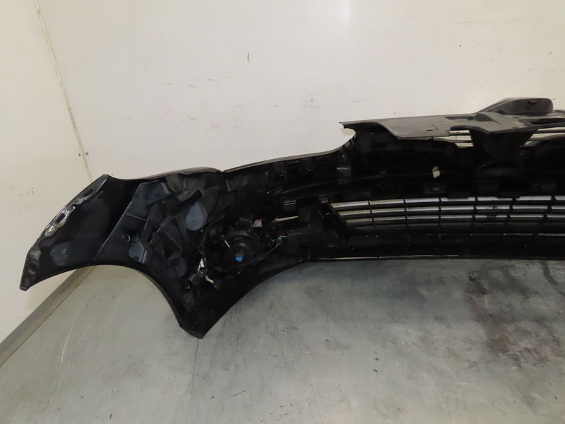 Pare-choc avant Renault MEGANE IV 3-5 portes (B9A-M-N_) 1.5 dci 110 (b9a3) (2015)
