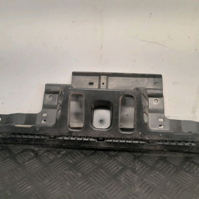 Support central pare-choc ar Citroën C3 III (SX) 1.2 puretech 82 (2018) 5 portes