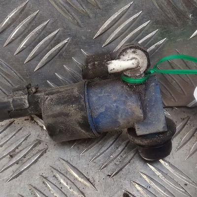 Pompe lave-glace avant Renault TWINGO II (CN0_) 1.5 dci (cn0e) (2007-2014) 3 portes