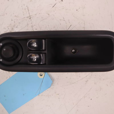 Commande lève-glace porte avant gauche Renault CLIO III (BR0-1, CR0-1) 1.5 dci (br17, cr17) (2005-2012) 5 portes