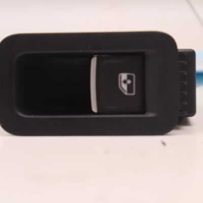 Commande lève-glace porte avant droite Volkswagen GOLF VII (5G1, BQ1, BE1, BE2) 1.5 tsi (2017-2020)