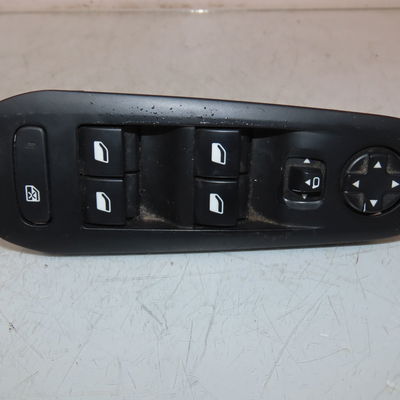 Commande lève-glace porte avant gauche Peugeot 308 II (LB_, LP_, LW_, LH_, L3_) 1.6 hdi 100 (2014-2021) 5 portes