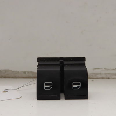 Commande lève-glace porte avant gauche Seat IBIZA IV (6J5, 6P1) 1.6 tdi (2009-2015)