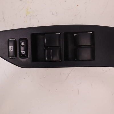 Commande lève-glace porte avant gauche Toyota VERSO (_R2_) 1.6 d4-d (war20_) (2013-2018)