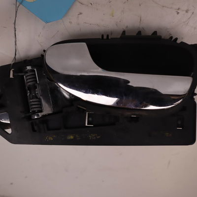 Poignee int porte avg Peugeot 307 CC (3B) 2.0 16v (2003-2005) 2 portes
