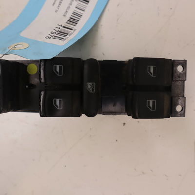 Commande lève-glace porte avant gauche Volkswagen PASSAT B5.5 Variant (3B6) 1.9 tdi (2000-2005) 5 portes