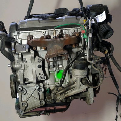 Moteur essence Peugeot 206 3-5 portes (2A-C) 1.4 i (1998-2012) 3 portes