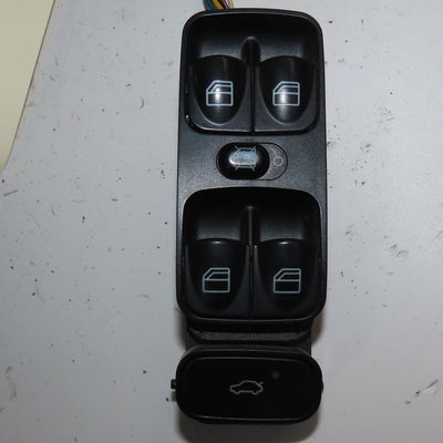 Commande lève-glace porte avant gauche Mercedes-benz CLK (C209) Clk 220 cdi (209.308) (2005-2009)