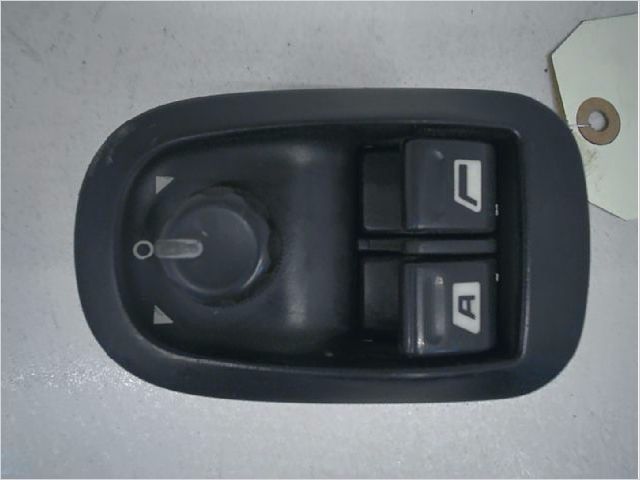 Commande lève-glace porte avant gauche Fiat SCUDO Camionnette (220_) 2.0 jtd (1999-2006)