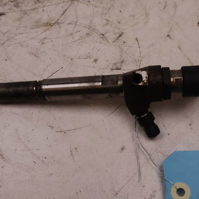 Injecteur 2 Renault MEGANE III 3-5 portes (BZ0-1_, B3_) 1.5 dci (2009) 5 portes