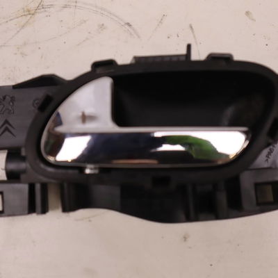 Poignee int porte avg Peugeot 207-207 (WA_, WC_) 1.6 hdi (2006-2013) 5 portes