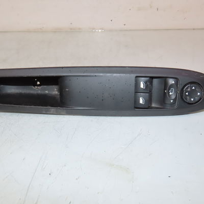 Commande lève-glace porte avant gauche Citroën C4 PICASSO II 2.0 bluehdi 135 (2013)