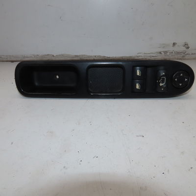 Commande lève-glace porte avant gauche Peugeot 207-207 (WA_, WC_) 1.6 16v vti (2007-2012) 5 portes