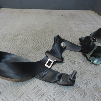 Ceinture avant droite Dacia SANDERO II 1.5 dci (2012) 5 portes