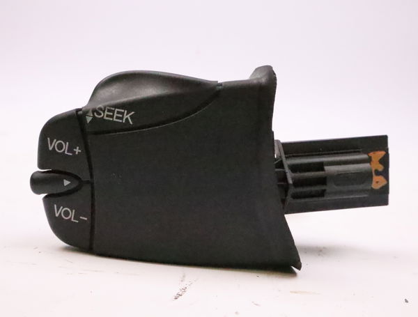 Commande autoradio Ford FOCUS I Clipper (DNW) 1.8 turbo di - tddi (1999-2004)