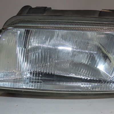 Phare gauche Audi A4 B5 (8D2) 1.9 di (1995-2000)