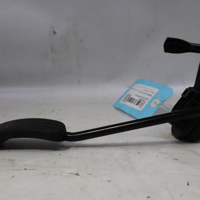 Pedale accelerateur Renault CLIO II (BB_, CB_) 1.5 dci (b-cb07) (2001-2009) 3 portes