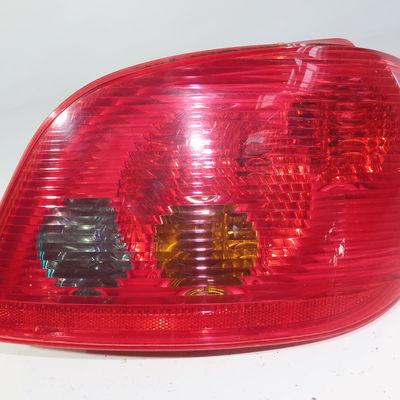 Feu arrière droit Peugeot 307 (3A-C) 2.0 hdi 90 (2000-2007) 5 portes