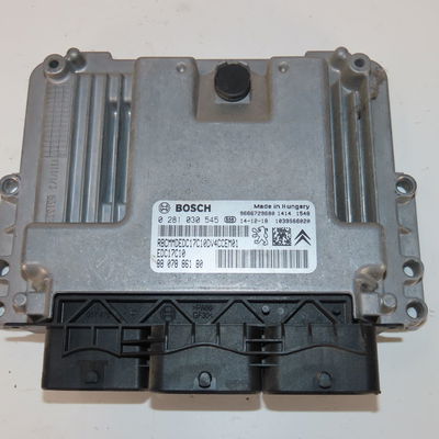 Calculateur moteur Peugeot 208 I (CA_, CC_) 1.4 hdi (2012) 3 portes
