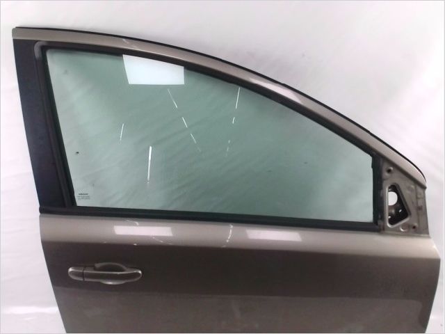 Porte avant droite Nissan NOTE (E11, NE11) 1.5 dci (2010-2012)