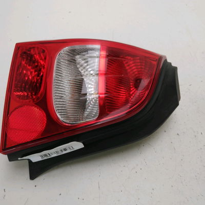 Feu arrière droit Renault TWINGO II (CN0_) 1.2 (cn0d) (2007-2014) 3 portes