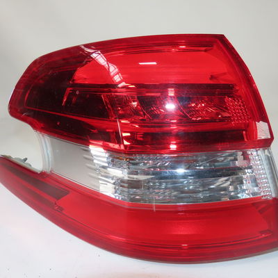 Feu arrière gauche Peugeot 308 SW II (LC_, LJ_, LR_, LX_, L4_) 1.5 bluehdi 130 (2017-2021)