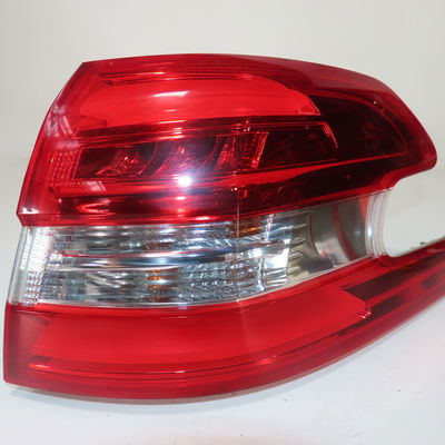 Feu arrière droit Peugeot 308 SW II (LC_, LJ_, LR_, LX_, L4_) 1.5 bluehdi 130 (2017-2021)