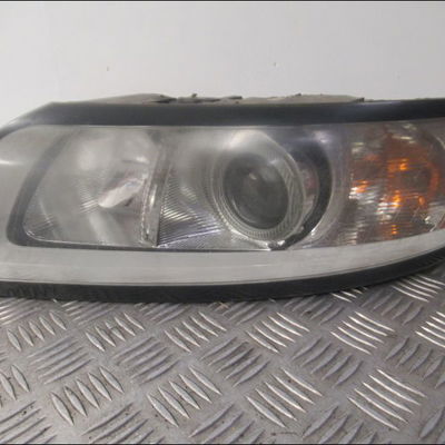 Phare gauche Volvo V50 (545) 2.0 d (2004-2010)