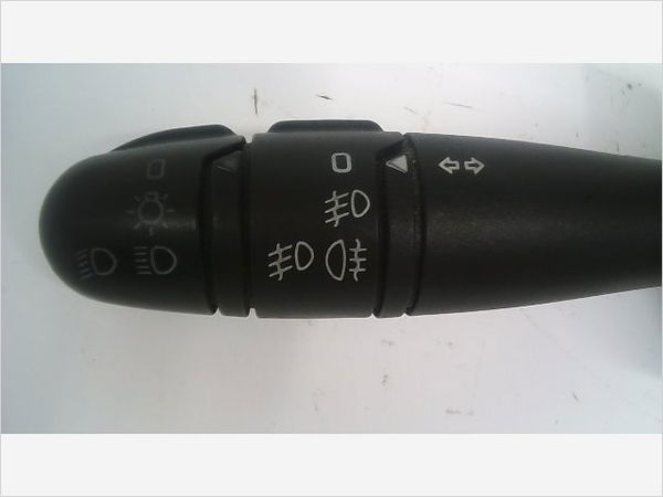 Commande eclairage Renault SCÉNIC I Monospace (JA0-1_, FA0_) 1.9 dci (ja05, ja1f) (1999-2003) 5 portes