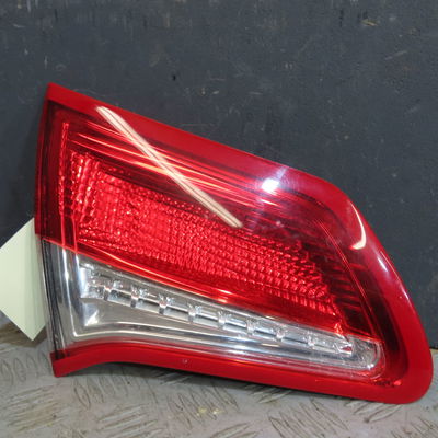 Feu arrière interieur gauche Citroën C4 II (NC_) 1.6 hdi 90 (2009) 5 portes