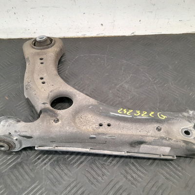 Triangle inf avg Volkswagen TAIGO (CS1) 1.5 tsi (2021)