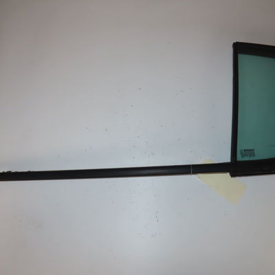 Glace fixe porte ar g Renault CLIO III (BR0-1, CR0-1) 1.2 16v (br02, br0j, br11, cr02, cr0j, cr11) (2005-2014) 5 portes