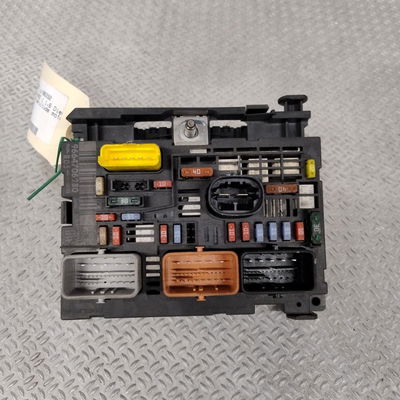 Bsm (boitier servitude moteur) Peugeot 308 I (4A_, 4C_) 1.6 hdi (2007-2014) 5 portes