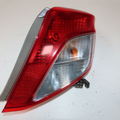 Feu arrière droit Toyota YARIS (_P13_) 1.0 (ksp130_) (2010)