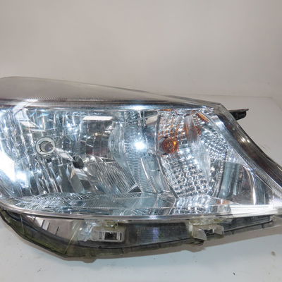 Phare droit Toyota YARIS (_P13_) 1.0 (ksp130_) (2010)