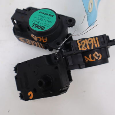 Moteur volet de chauffage Renault TWINGO III (BCM_, BCA_) Z.e: (bca1) (2020)