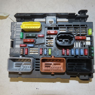 Bsm (boitier servitude moteur) Peugeot 5008 (0U_, 0E_) 2.0 hdi (2009-2017)
