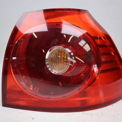 Feu arrière droit Volkswagen GOLF V (1K1) 2.0 tdi 16v (2003-2008)